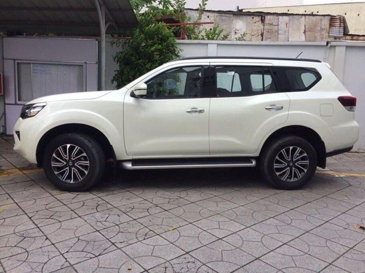 Thân xe Nissan Terra 2019