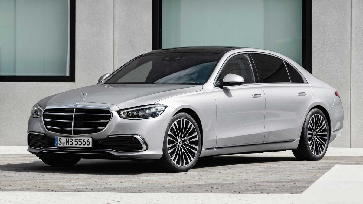 Thiết kế thân xe Mercedes S-Class dài, cân đối