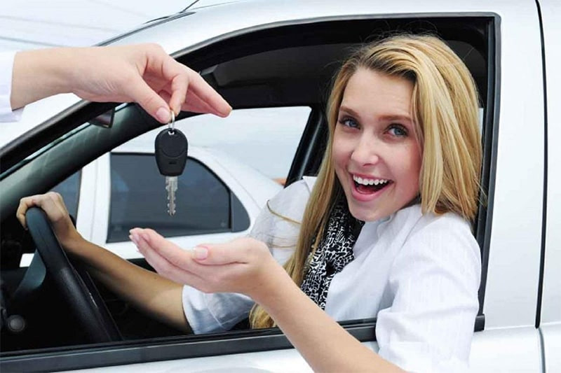 Thủ tục mua bán xe ô tô cho người nước ngoài
