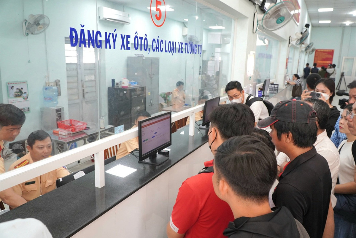 Thủ tục sang tên xe ô tô