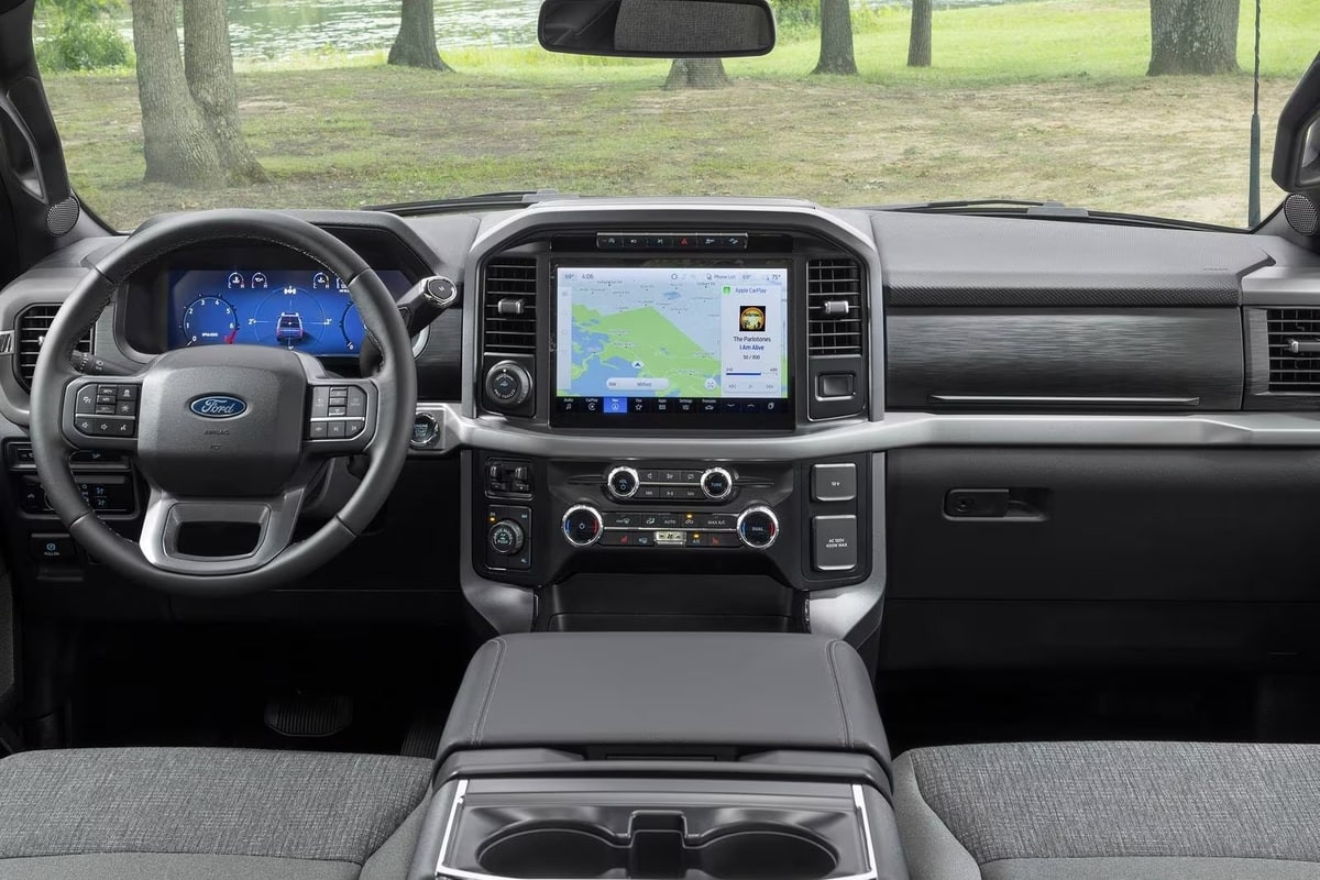 Tiện nghi hiện đại của xe F150