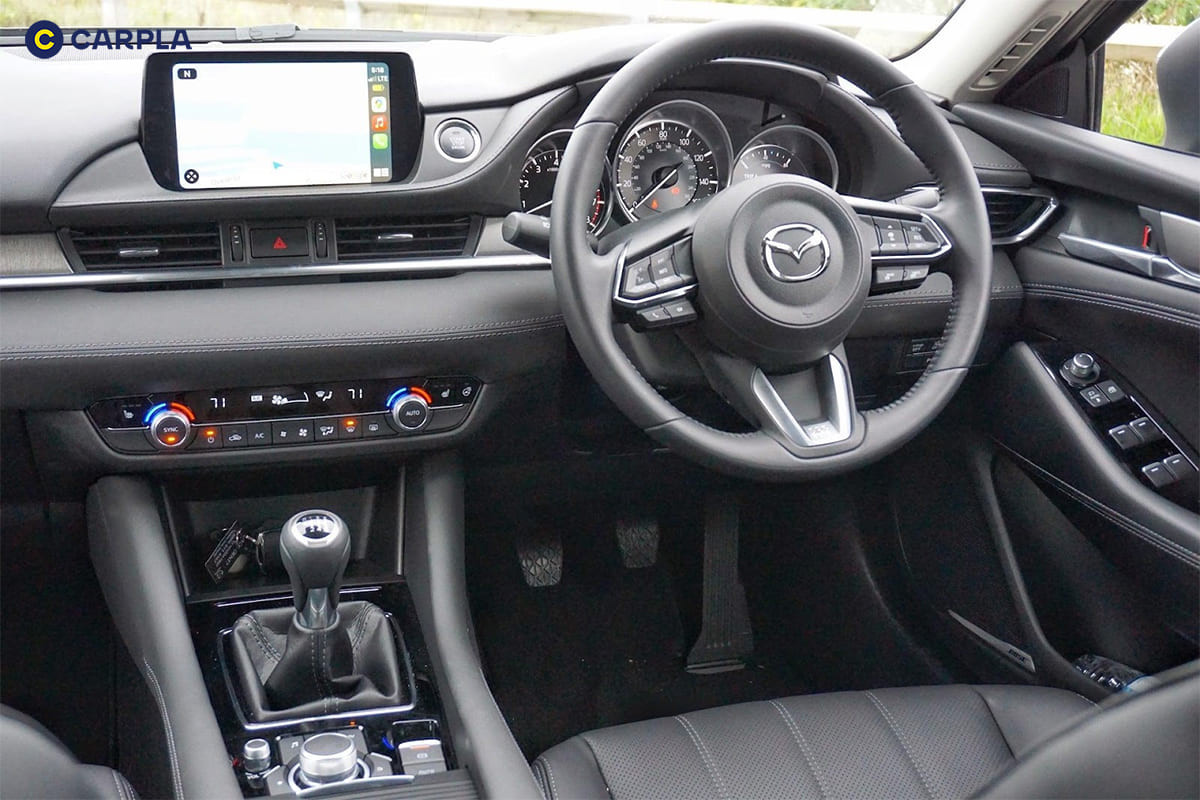 Tiện nghi Mazda 6 2022