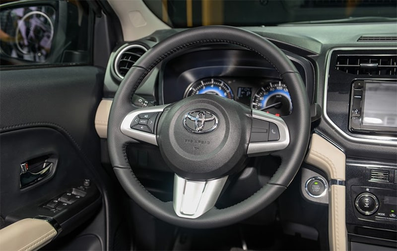 Tiện nghi Toyota Rush 2018