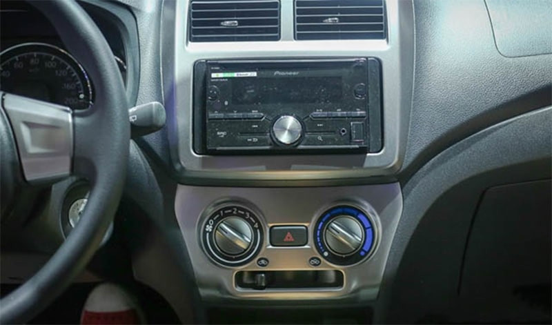 Tiện nghi Toyota Wigo 2018