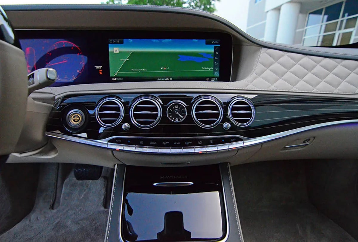 Tiện nghi trên Maybach S650