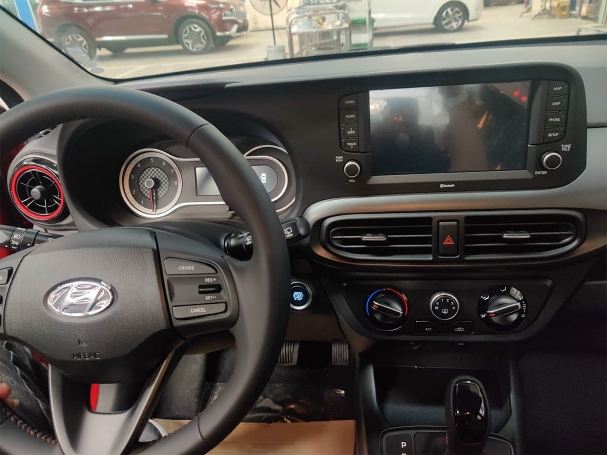 Tiện nghi xe Hyundai i10 2023