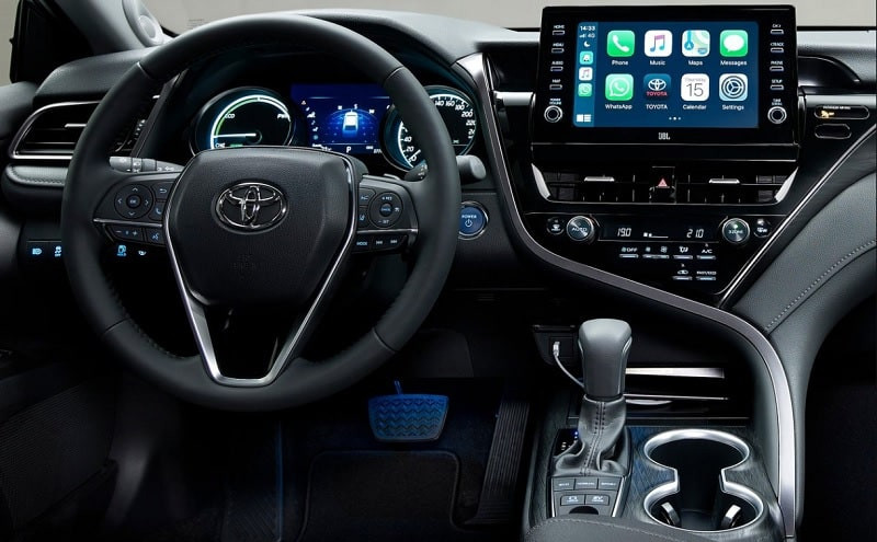 Tiện nghi xe Toyota Camry 2021
