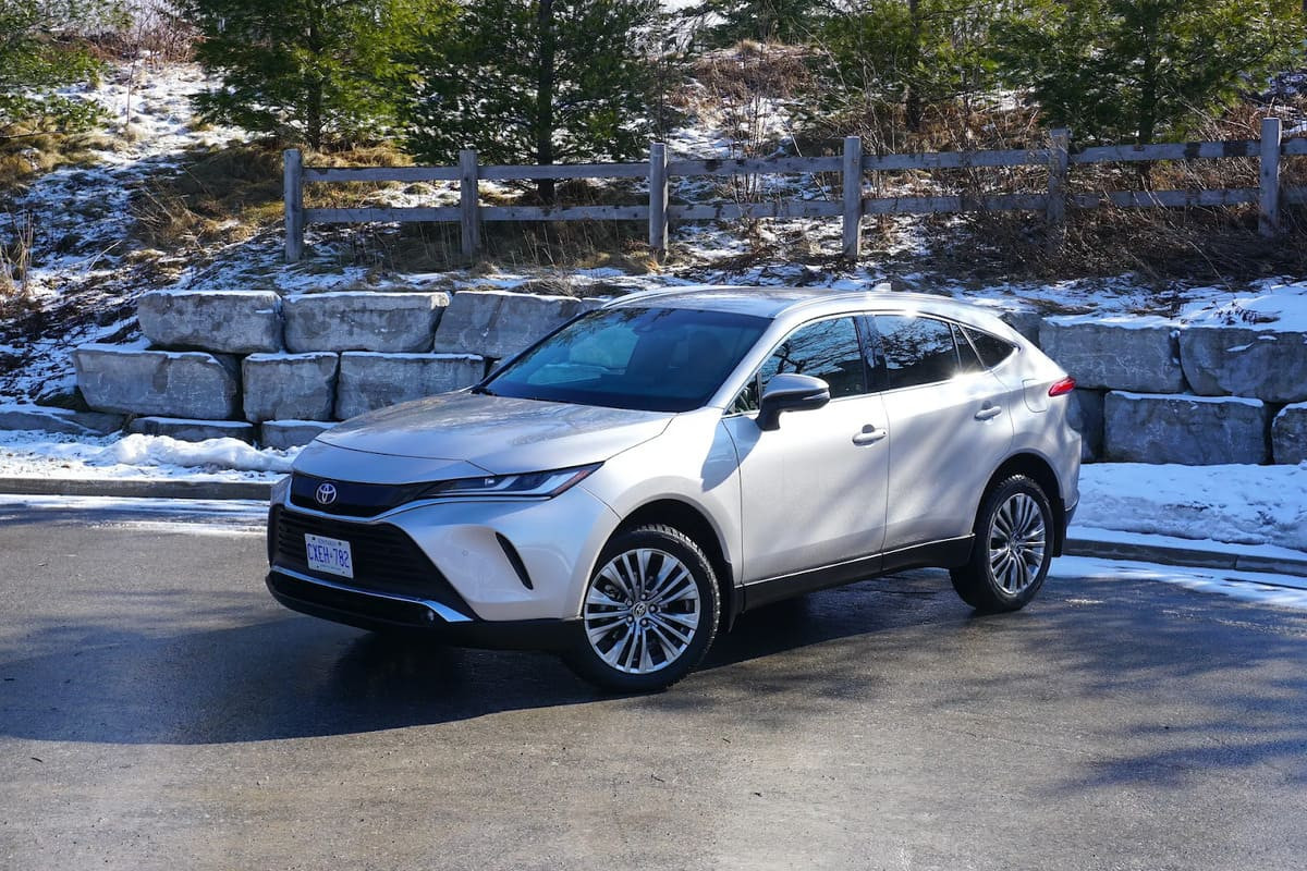 Tổng quan về Toyota Venza 2023