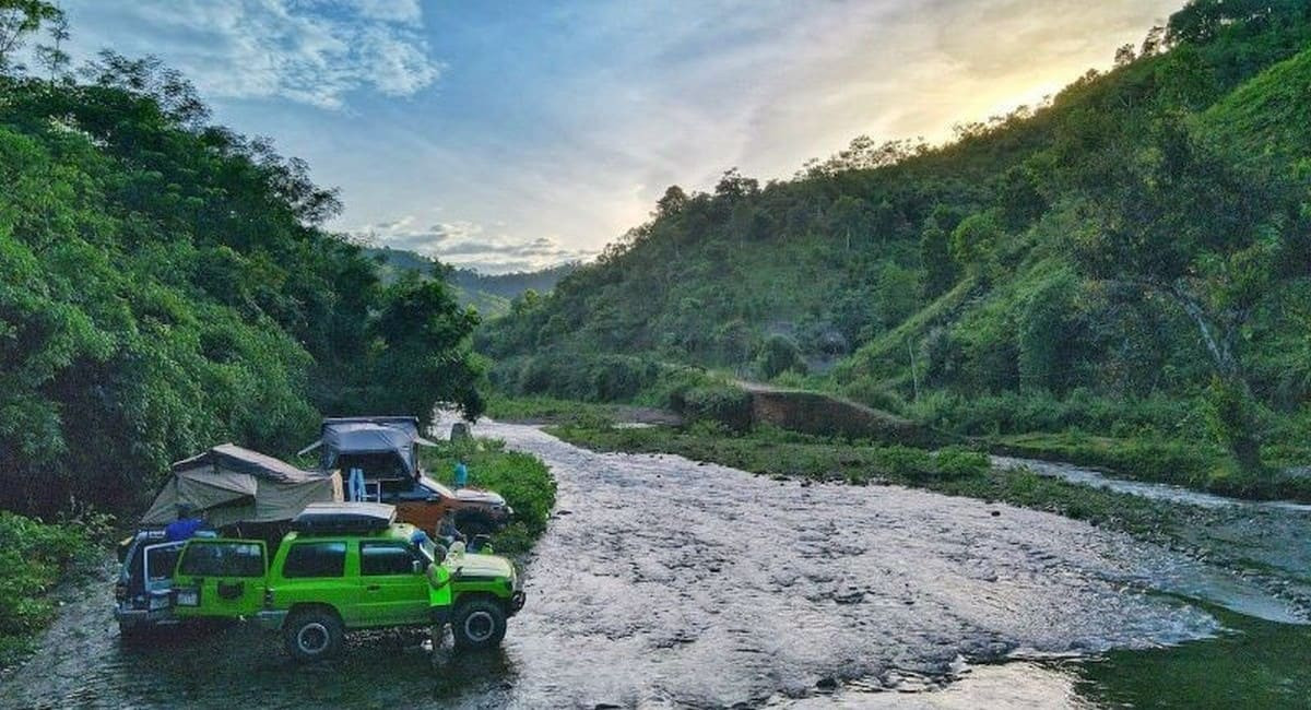 Trekking tại Vườn Quốc Gia Xuân Sơn