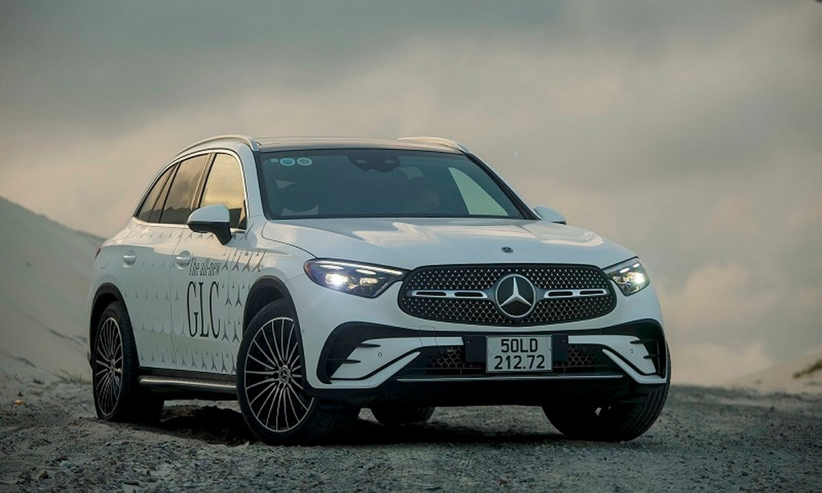 Vận hành êm ái với Mercedes GLC