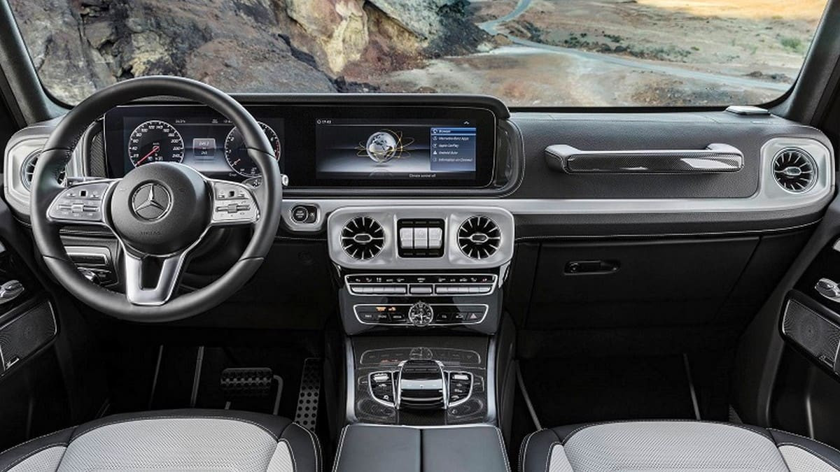 Vận hành Mercedes-Benz G-Class