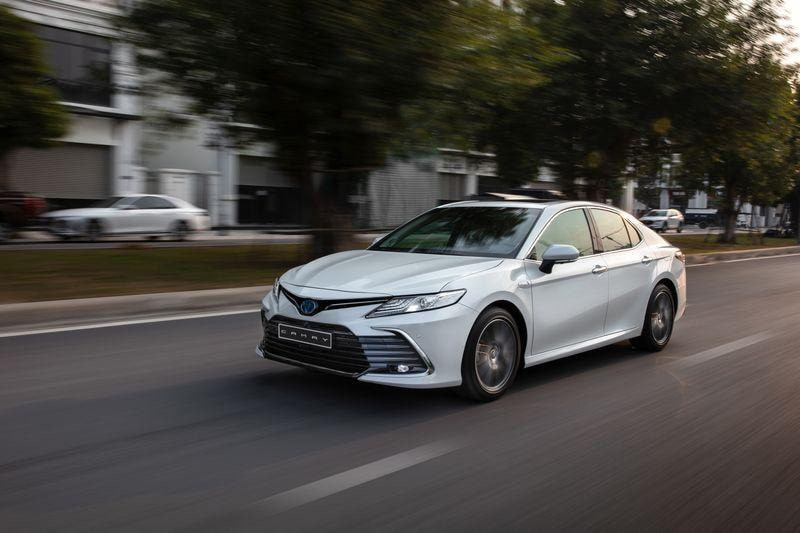 Vận hành Toyota Camry 2022