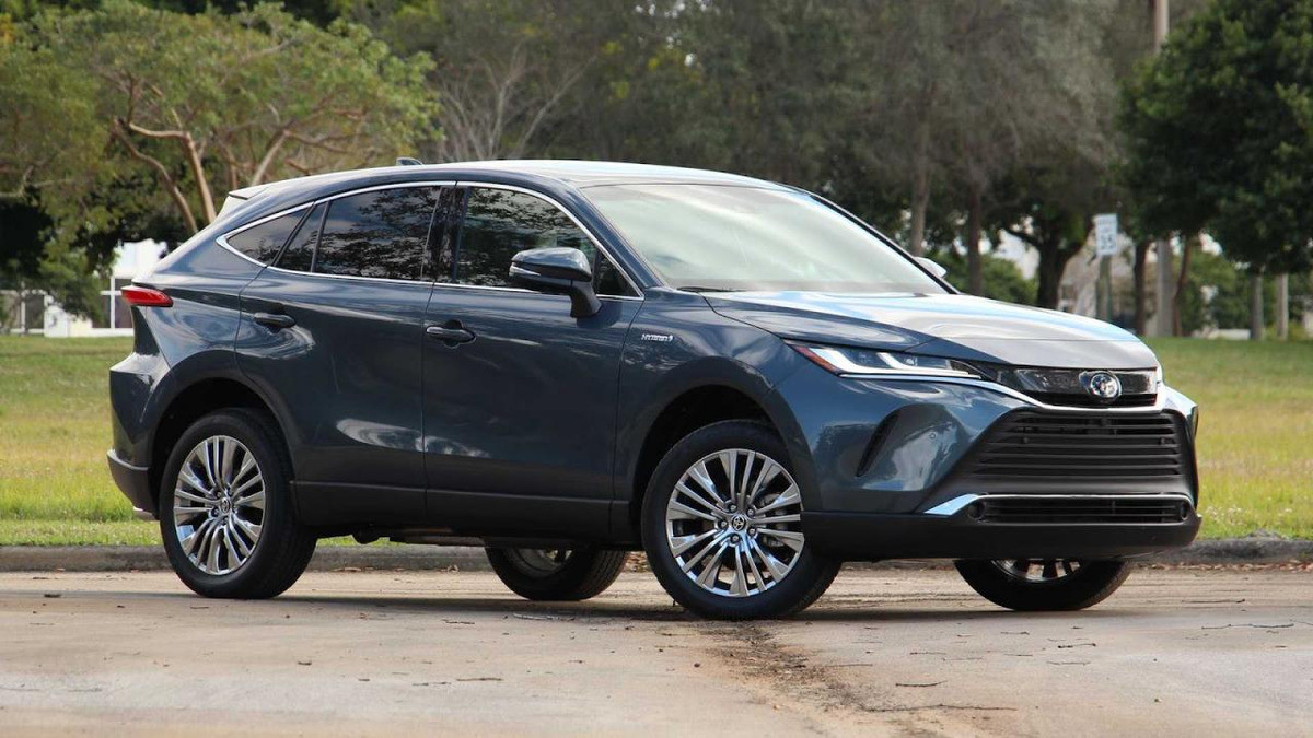 Vận hành Toyota Venza 2023