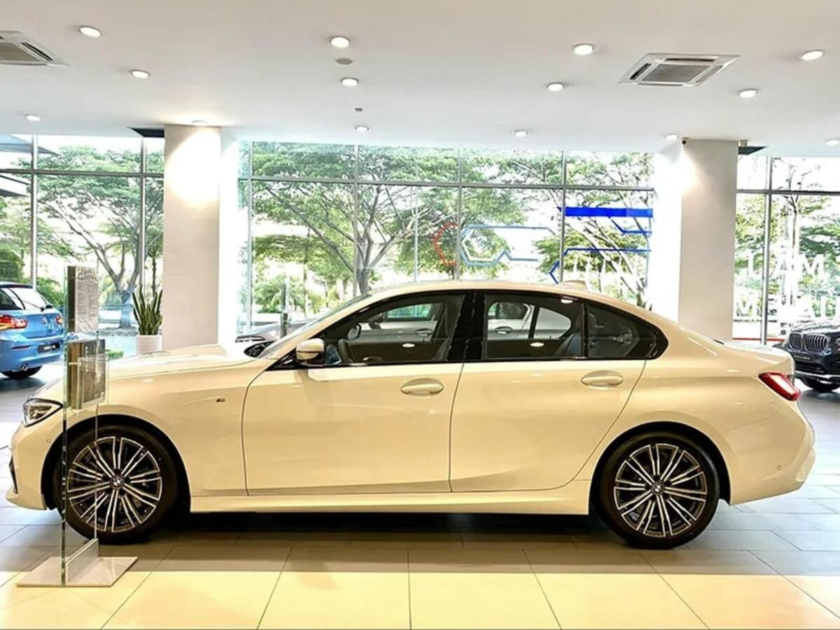 Vành xe BMW 330i