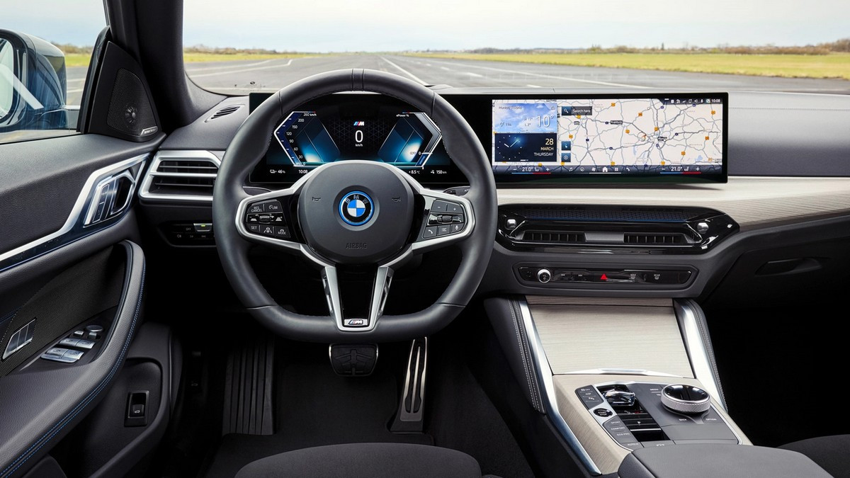 Vô lăng BMW i4