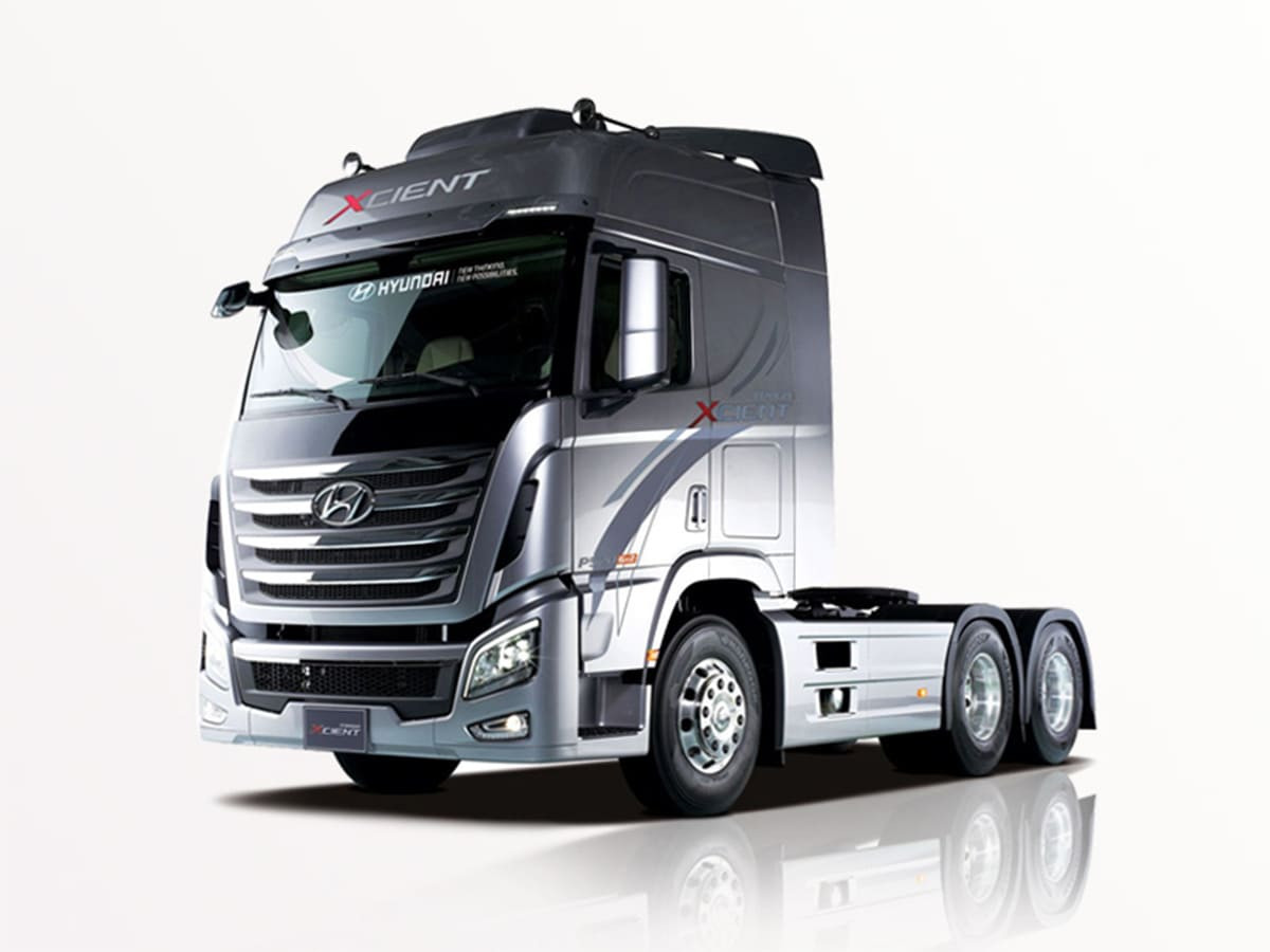 Xe đầu kéo Hyundai Xcient