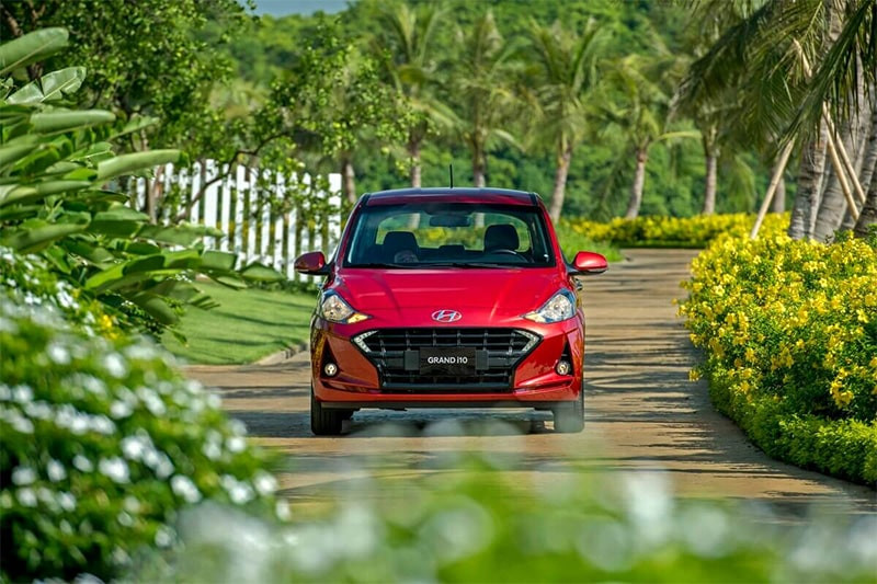 Xe màu đỏ hợp với tuổi Đinh Mão