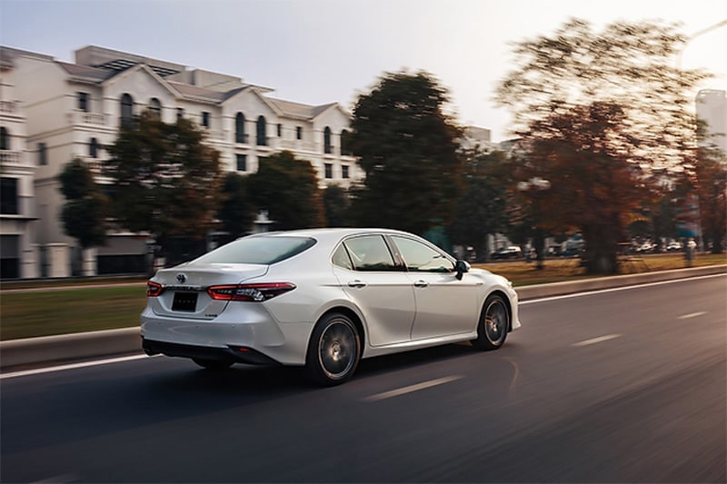 Xe Toyota Camry 2023 vận hành