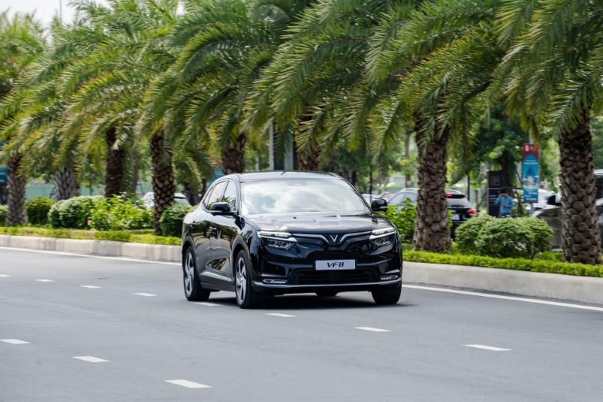 Xe VinFast VF 8 phù hợp với mệnh Thủy