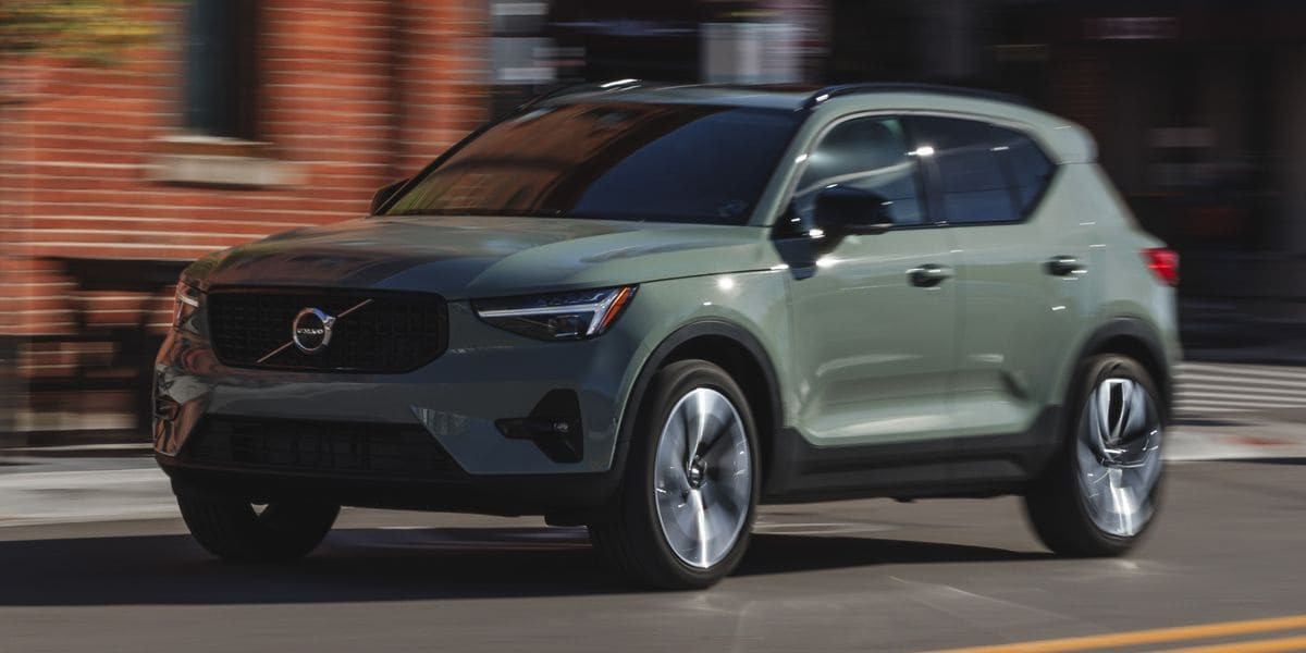 Xe Volvo XC40 vận hành